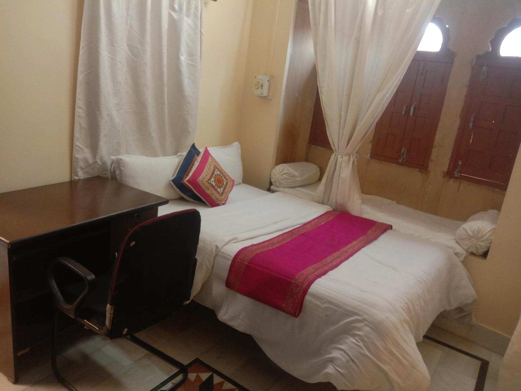 Neem Guest House 斋沙默尔 外观 照片